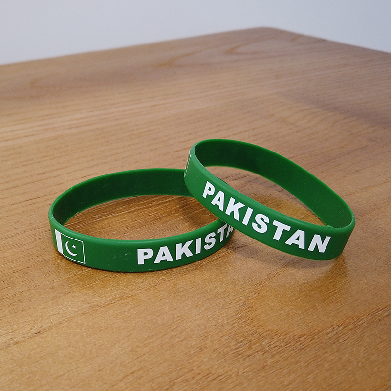 Браслеты с национальным флагом – обзор и цена Men Accessories In Pakistan